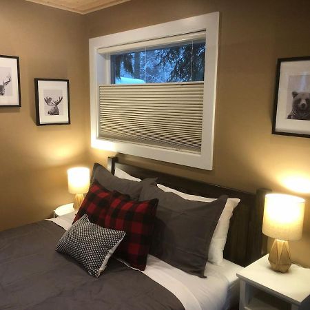 Revelstoke Rv & Cabin Resort Екстер'єр фото